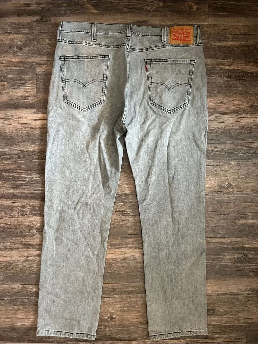 Levi's Men's Light Gray Slim Straight Jeans